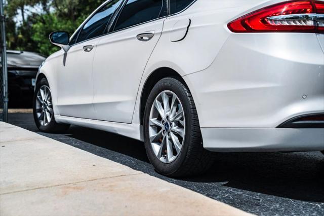 2017 Ford Fusion SE
