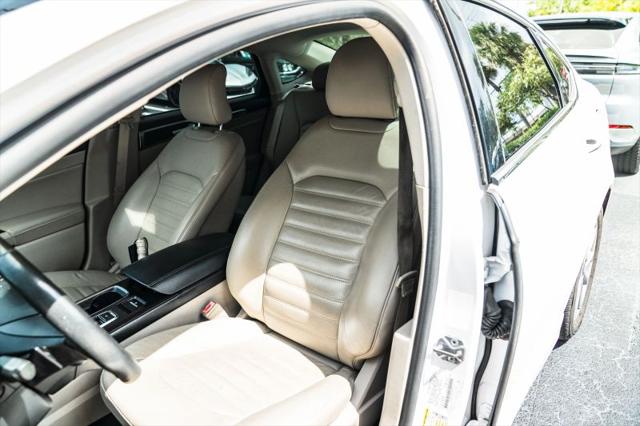 2017 Ford Fusion SE