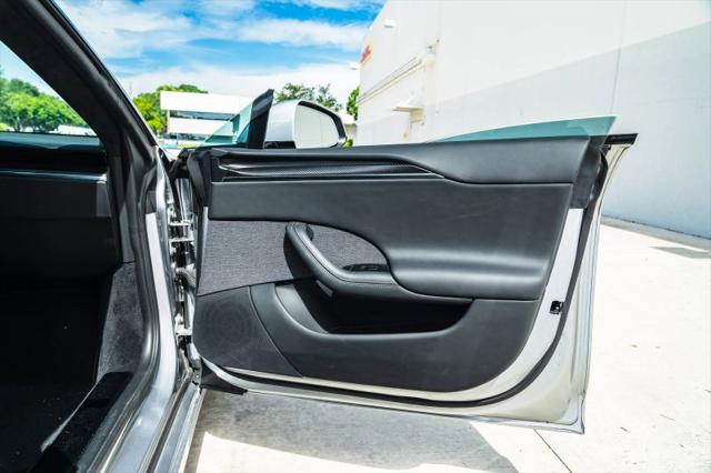 2026 Tesla Model S Plaid
