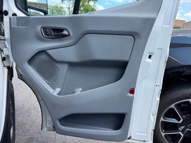 2018 Ford Transit Extended Length w/Sliding Side Door w/LWB