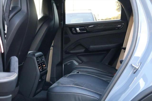 2023 Porsche Cayenne Turbo GT