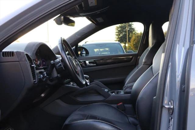 2023 Porsche Cayenne Turbo GT