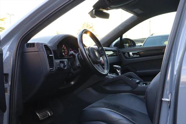 2023 Porsche Cayenne Turbo GT