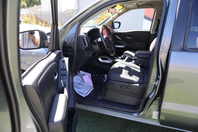 2023 Nissan Frontier Crew Cab SV 4x4