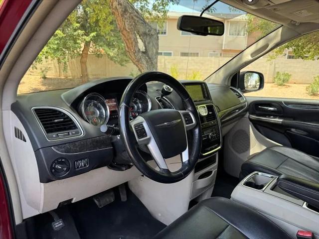 2015 Chrysler Town & Country Touring