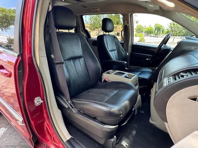 2015 Chrysler Town & Country Touring