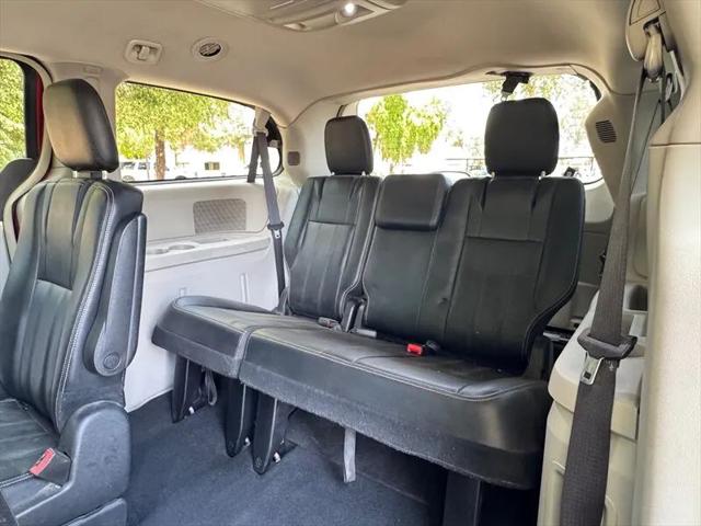 2015 Chrysler Town & Country Touring