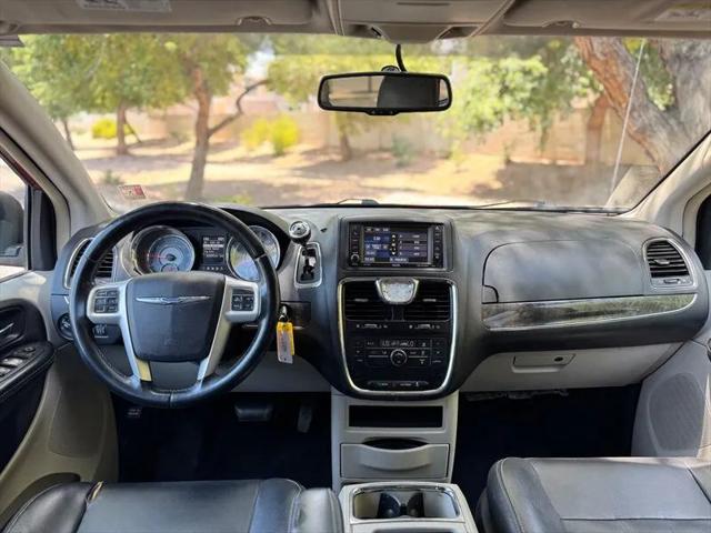 2015 Chrysler Town & Country Touring
