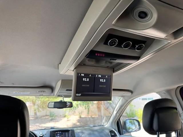 2015 Chrysler Town & Country Touring