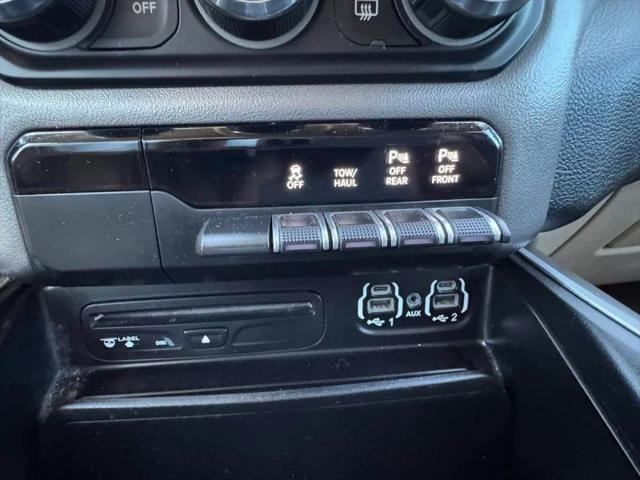 2019 Ram 1500 Big Horn/Lone Star Crew Cab 4x4 57 Box