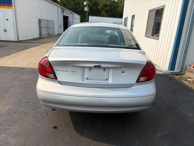 2003 Ford Taurus SES