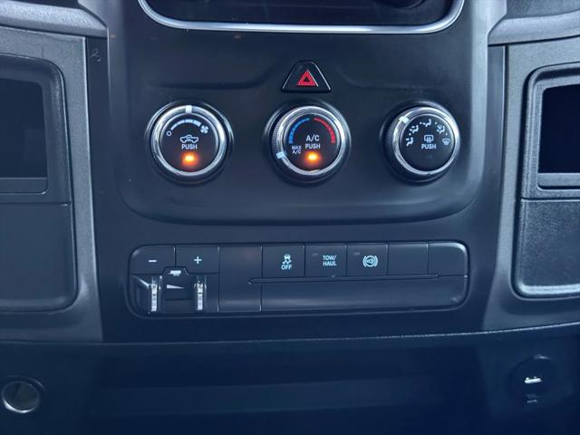 2018 Ram 3500 Tradesman Crew Cab 4x4 8' Box
