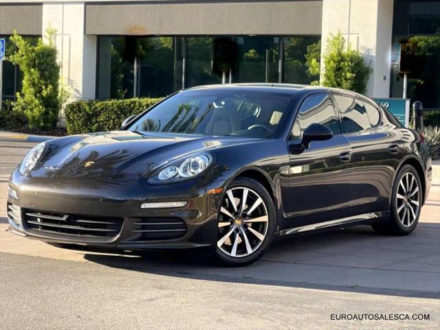 2016 Porsche Panamera 4