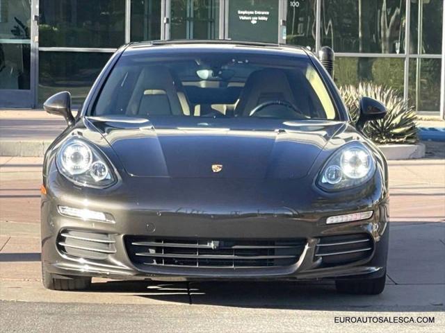 2016 Porsche Panamera 4