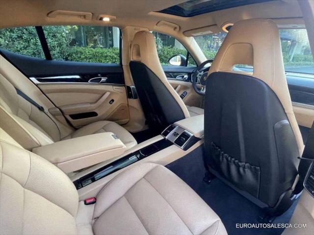 2016 Porsche Panamera 4