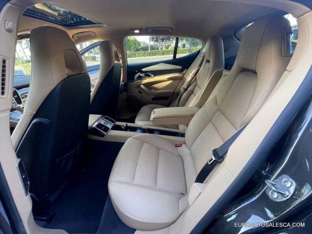 2016 Porsche Panamera 4