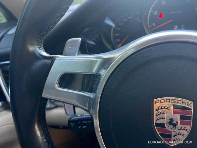 2016 Porsche Panamera 4