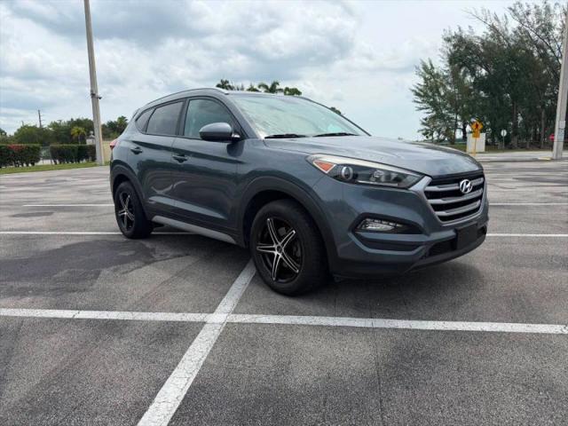 2017 Hyundai Tucson SE for sale in Hialeah, FL