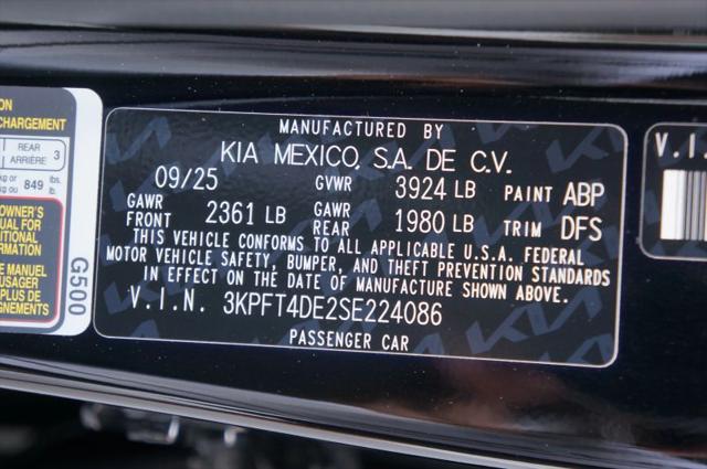 2025 Kia K4 LXS