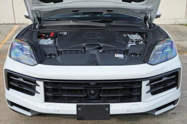 2024 Porsche Cayenne E-Hybrid E
