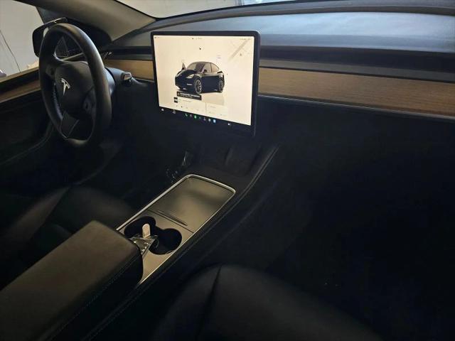 2025 Tesla Model Y Long Range Dual Motor Rear-Wheel Drive