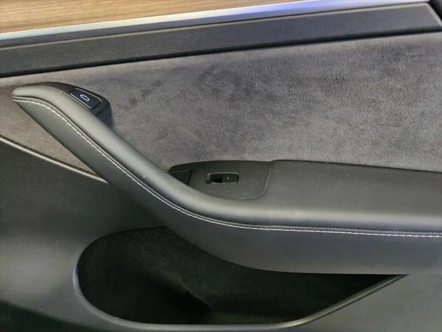 2025 Tesla Model Y Long Range Dual Motor Rear-Wheel Drive