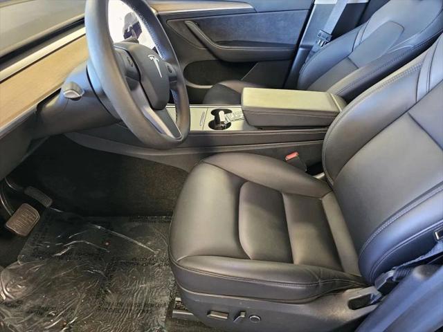 2025 Tesla Model Y Long Range Dual Motor Rear-Wheel Drive