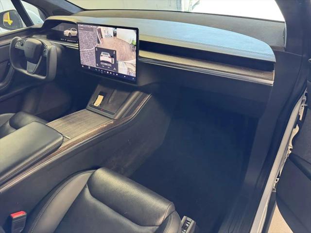 2023 Tesla Model X Standard Range