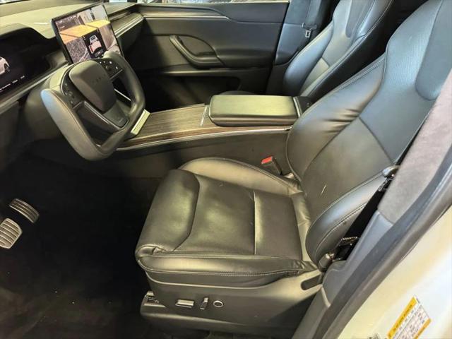 2023 Tesla Model X Standard Range