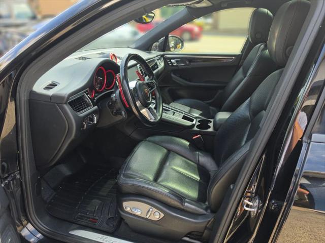 2017 Porsche Macan Base