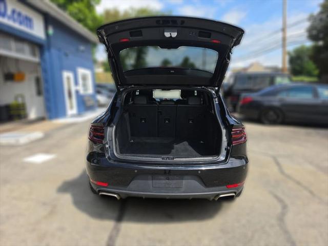 2017 Porsche Macan Base