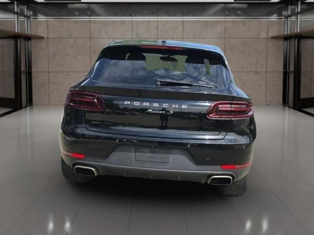 2017 Porsche Macan Base