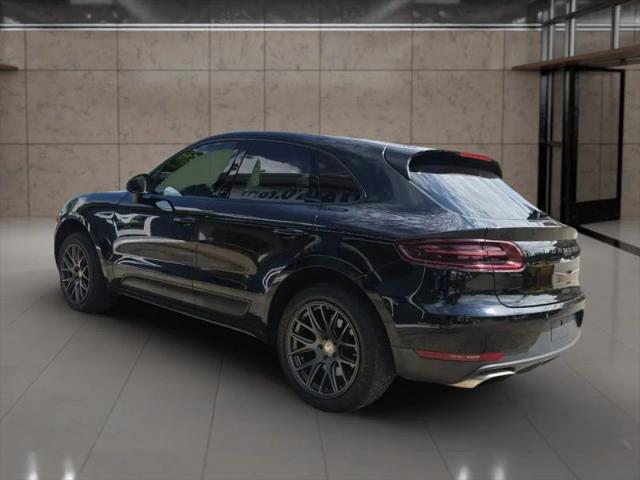 2017 Porsche Macan Base