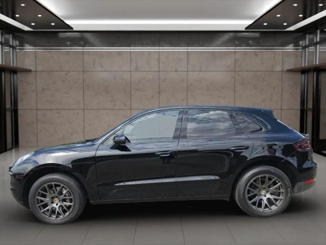 2017 Porsche Macan Base