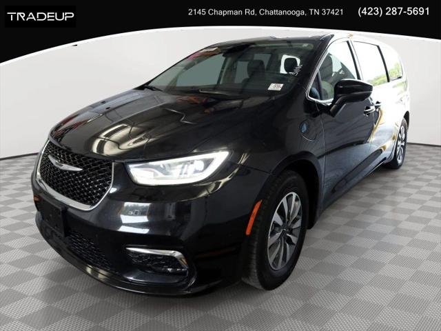 2023 Chrysler Pacifica Hybrid Touring L for sale in Chattanooga, TN