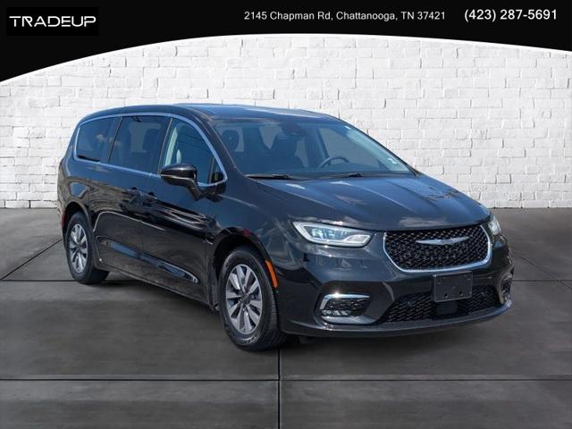 2023 Chrysler Pacifica Hybrid Touring L for sale in Chattanooga, TN