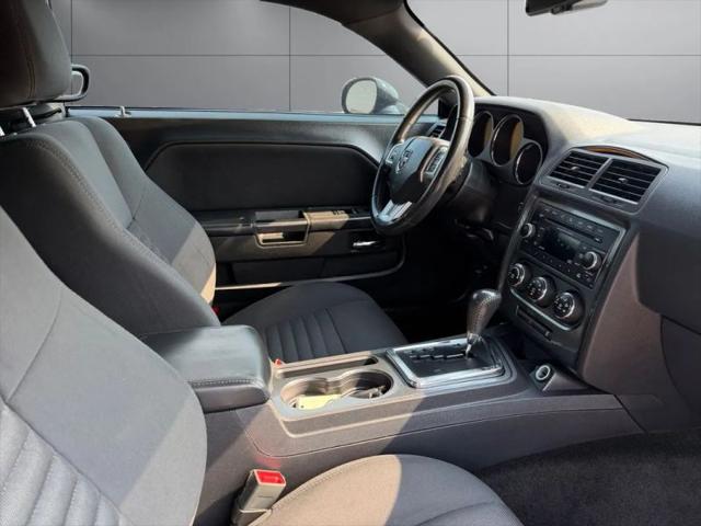 2014 Dodge Challenger SXT
