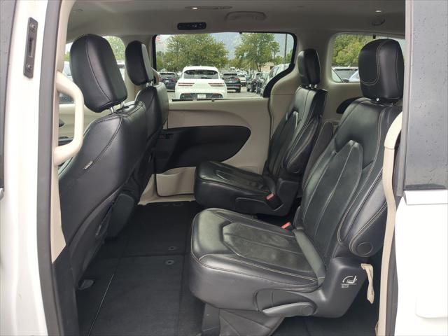 2022 Chrysler Pacifica Touring L