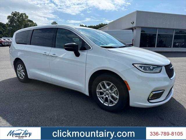 2025 Chrysler Pacifica Select for sale in Mount Airy, NC