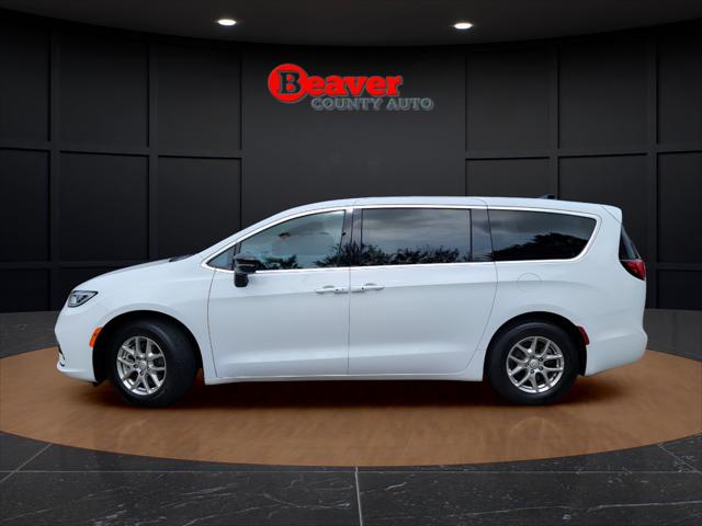 2025 Chrysler Pacifica Select 2025 Chrysler Pacifica Select