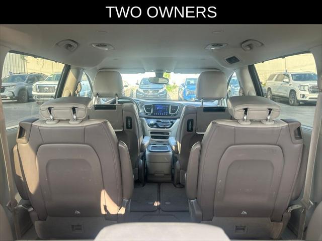 2017 Chrysler Pacifica Touring-L Plus