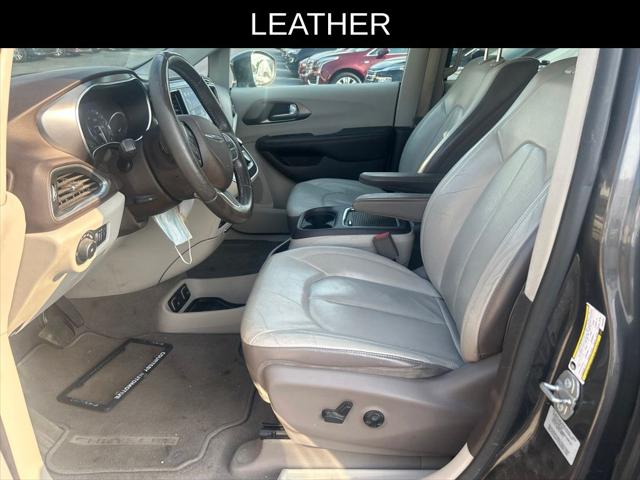 2017 Chrysler Pacifica Touring-L Plus