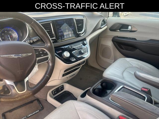 2017 Chrysler Pacifica Touring-L Plus