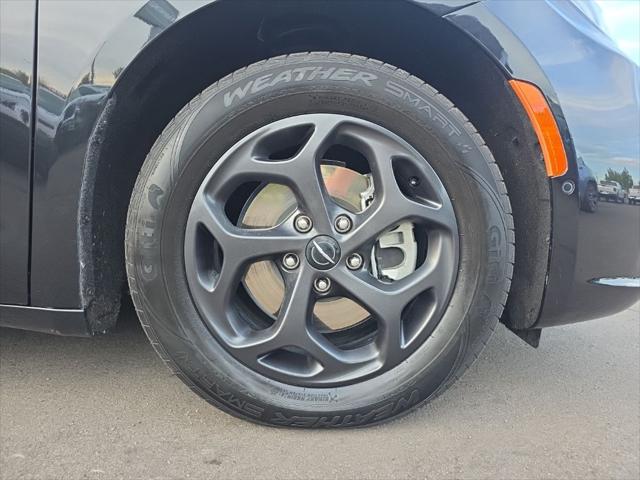 2023 Chrysler Pacifica Hybrid Limited