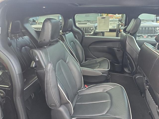 2023 Chrysler Pacifica Hybrid Limited