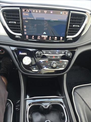 2023 Chrysler Pacifica Hybrid Limited