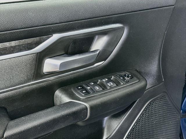 2019 Ram 1500 Big Horn/Lone Star Crew Cab 4x4 57 Box