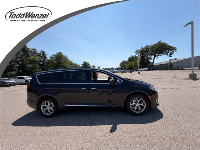 2017 Chrysler Pacifica Touring-L for sale in Westland, MI