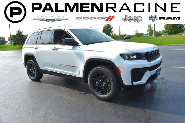 2026 Jeep Grand Cherokee Altitude 4x4 for sale in Racine, WI