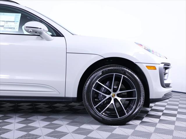 2026 Porsche Macan AWD